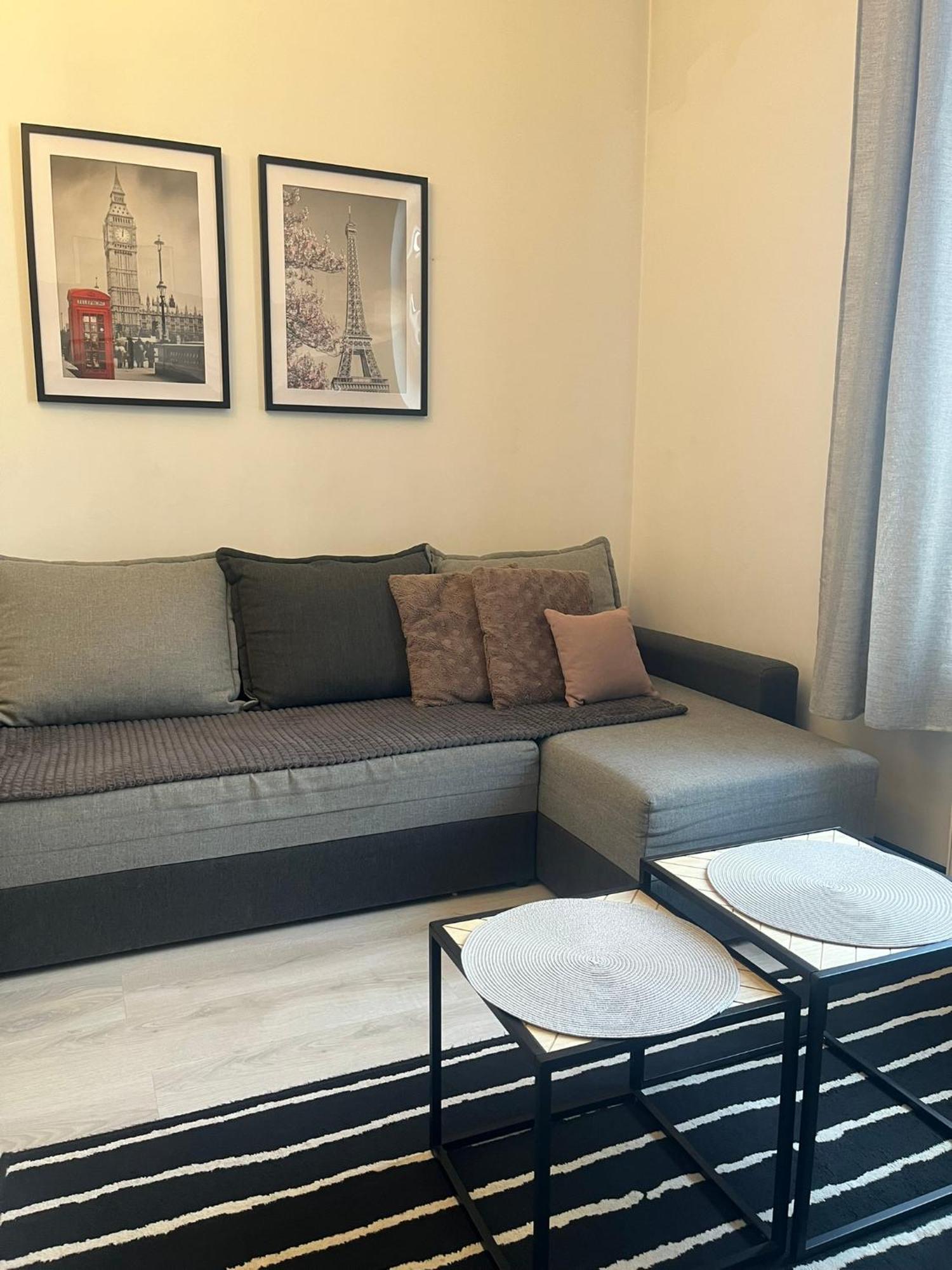 Apartament Mikolowska 9 คาโตวีตเซ ภายนอก รูปภาพ